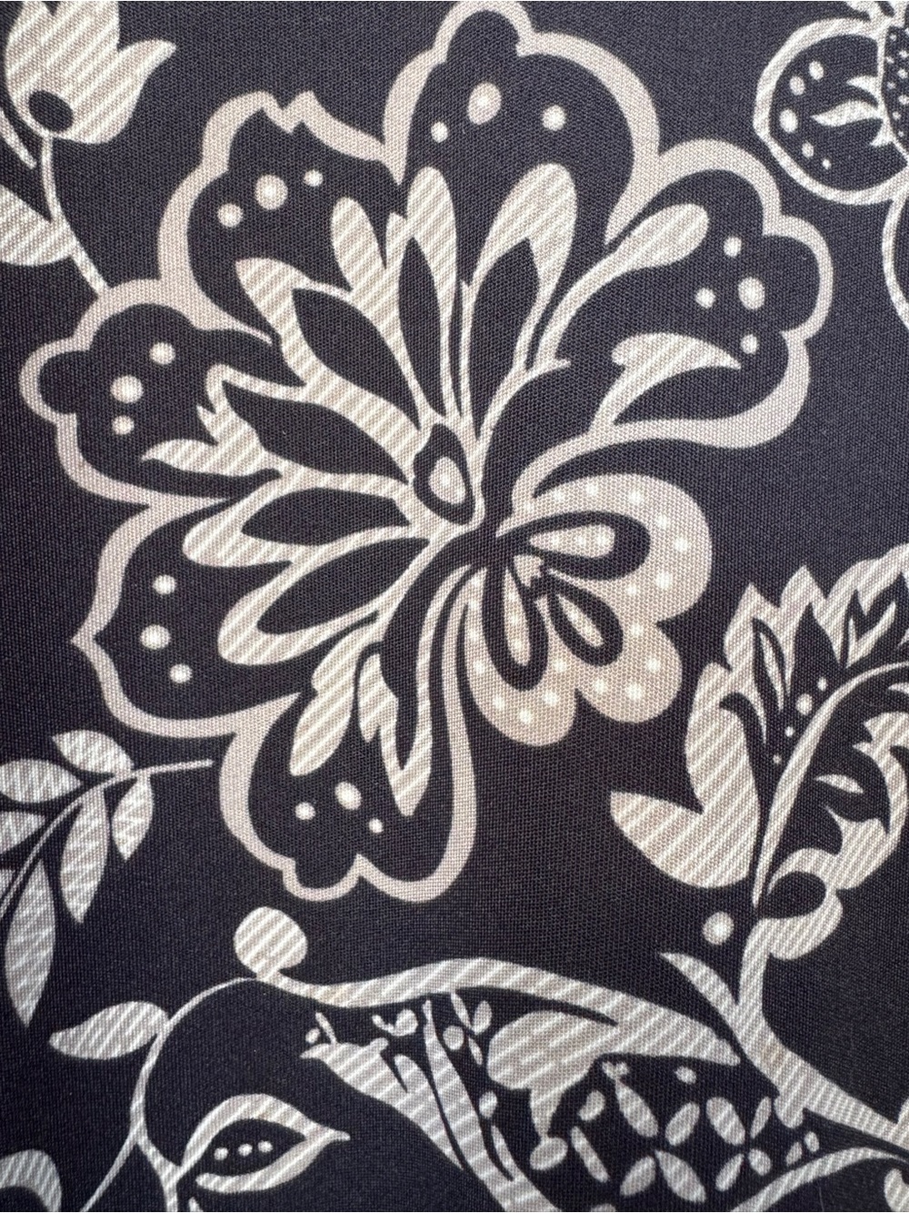 Lularoe Black and Cream Floral Dress 2XL - Picture 6 of 9